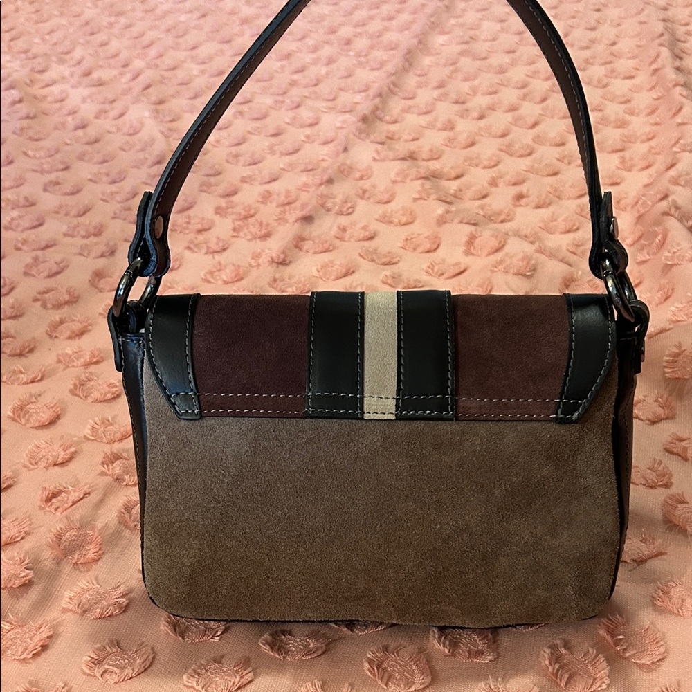 Chic Multi-Color Shoulder Bag - Picture 2 of 3